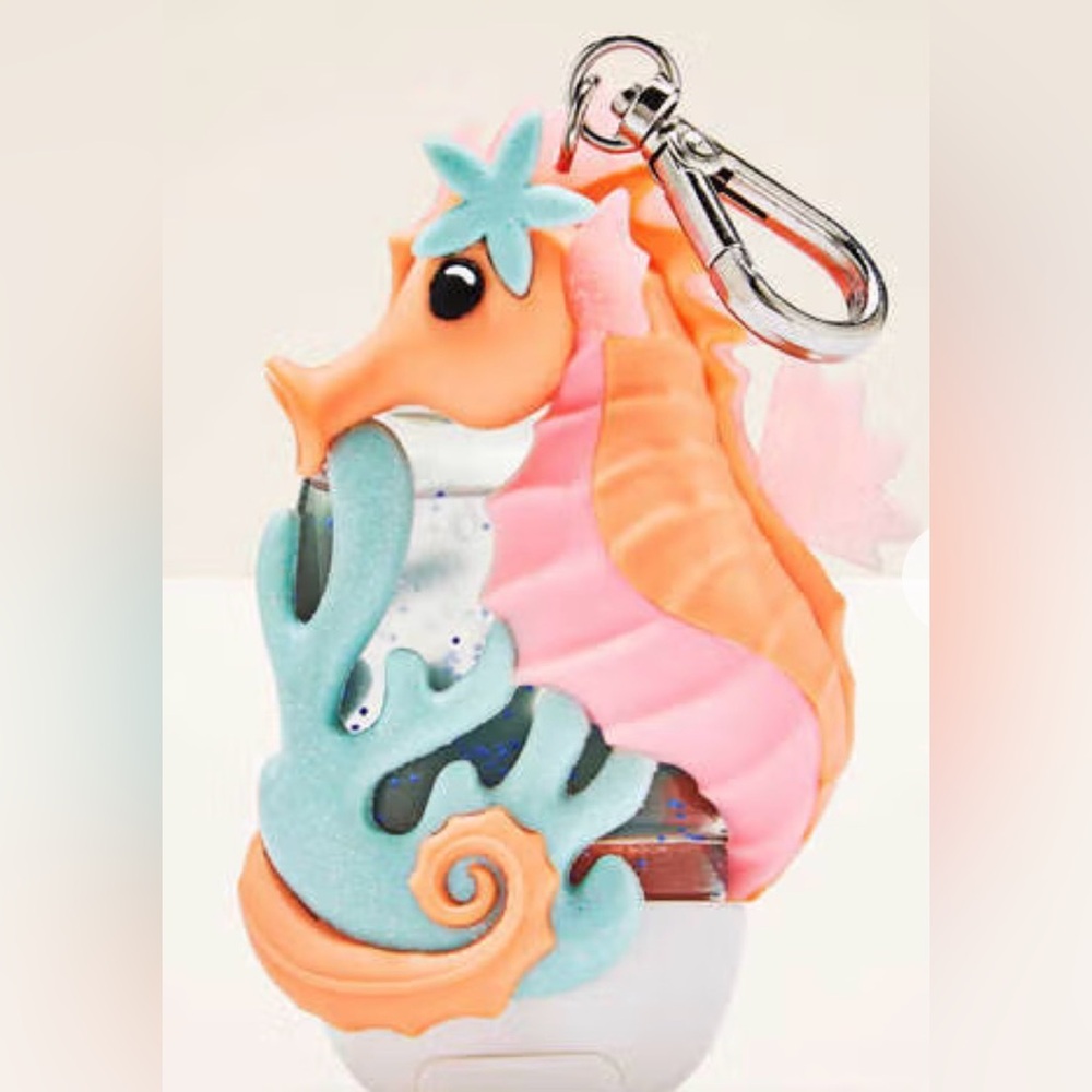 Seahorse Bath & Body pocketbac hand sanitizer holder